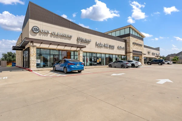 Firethorne Plaza 7